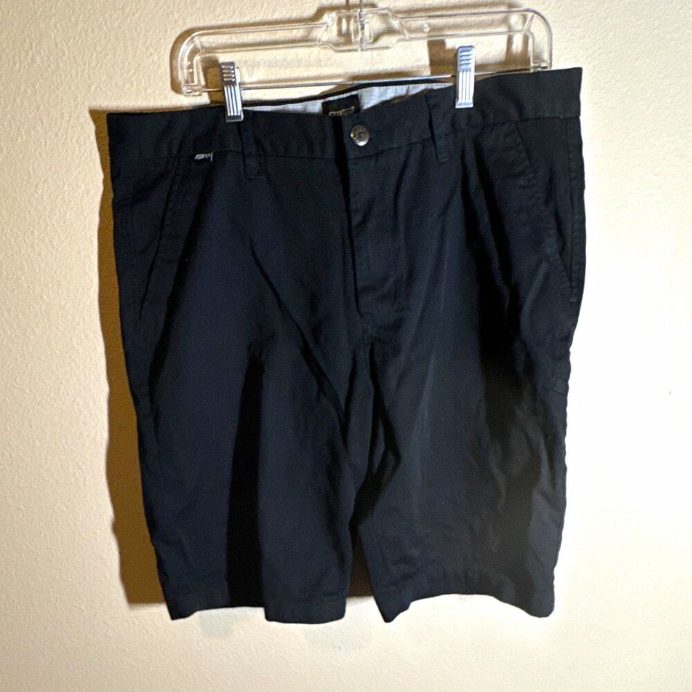 Fox Men’s Flat Front Shorts Black Solid Pockets Logo Size 36 Regular